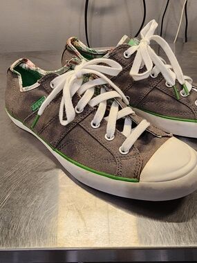 Converse 10